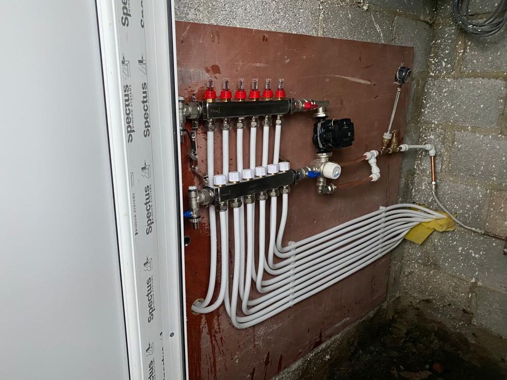 Underfloor heating manifold